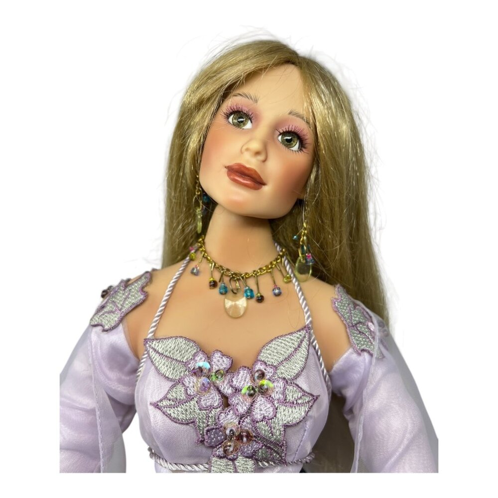 Donna RuBert 2006 AEL 22 in Vinyl Lavender Dress Blonde Hazel Eyes Doll NO STAND